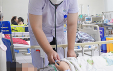 Nam sinh 15 tuổi ngộ độc vì sử dụng thuốc lá điện tử đã bị cấm