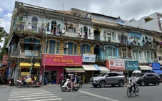 Chủ tịch TP.HCM làm việc với quận 5, gỡ vướng việc đền bù sau di dời ở chung cư 440 Trần Hưng Đạo