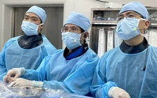 Bên trong phòng phẫu thuật 'sửa chữa' quả tim dị tật