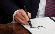 Ông Trump duyệt tăng cường phòng thủ cho nước Mỹ