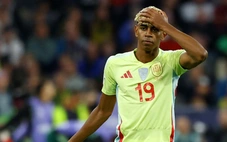 Yamal đã ngông nghênh thế nào trước khi bị Ronaldo 'xử đẹp'?
