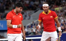Alcaraz: Nadal là nguồn cảm hứng giúp tôi tạo ra màn ngược dòng 'điên rồ'