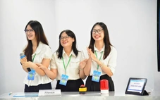 Bạn trẻ háo hức bước vào sân chơi thực tiễn, đấu trí tài chính