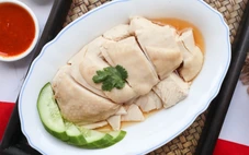 Cơm gà Hải Nam không cần thêm nước xốt vẫn ngon, luyện tập tạo nên hoàn hảo
