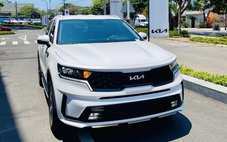 Tin tức giá xe: Kia Sorento giảm giá còn từ 879 triệu đồng, đọ giá Santa Fe bằng xe sản xuất 2025