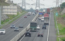 Ức chế xe chạy kiểu 'rùa bò', không giữ khoảng cách trên cao tốc