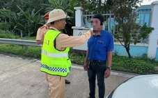 Tài xế chở 45 khách từ TP.HCM đi du lịch, bị phát hiện nồng độ cồn vượt khung