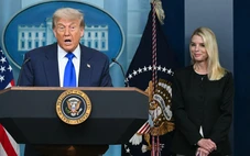 Ông Trump bảo vệ Bộ Tư pháp giữa chỉ trích liên quan tỉ phú ấu dâm Jeffrey Epstein