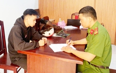 Nam thanh niên giật dây chuyền vàng của cụ bà 83 tuổi bán vé số