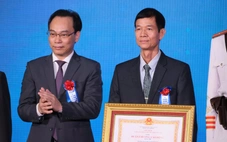 Trường 30 năm '0 đồng ngân sách' đón nhận Huân chương lao động hạng nhì