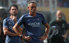 HLV Luis Enrique nói gì về hình ảnh tát tiền đạo Joao Pedro?