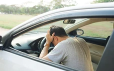 Nhiều người đột quỵ khi đang lái xe, liệu phòng tránh được không?