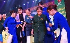 Thế hệ áo xanh thời 'số hóa' tri ân thế hệ 'đào núi, lấp biển'