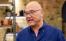 Sau bê bối tình dụcchấn động, BBC cắt đứt với Gregg Wallace, sa thải John Torode: MasterChef về đâu?