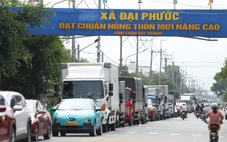 Né kẹt xe trên cao tốc TP.HCM - Long Thành - Dầu Giây, chọn đi phà Cát Lái vẫn bị dính