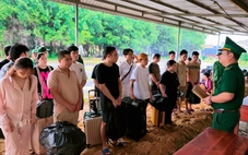 Tiếp nhận 45 người về từ Campuchia, đa số được giải thoát từ các khu tổ chức lừa đảo