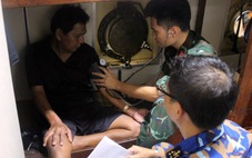 Tàu hải quân vượt sóng gió bão số 3 đưa 2 ngư dân bệnh nặng từ Trường Sa về bờ