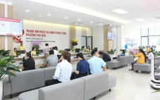 Sốc với lời  'cho phép, xin lỗi, cảm ơn' ở trung tâm hành chính công phường Thủ Đức