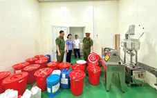 Bắt giám đốc Công ty Athena Việt Nam sản xuất mỹ phẩm giả