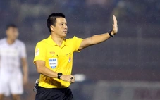 Trọng tài FIFA Hoàng Ngọc Hà: Thầy giáo tiểu học thiết lập kỷ lục 'Còi vàng'
