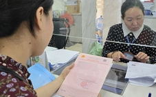 TP.HCM: Nhận phôi sổ hồng tại 3 địa điểm để cấp cho người dân