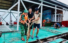 Quảng Ninh huy động quân đội, xe đặc chủng ứng phó bão số 3 (Wipha), đã đưa 8.000 du khách vào bờ