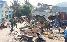 An Giang: Lốc xoáy quét qua trong vài phút làm 19 căn nhà thiệt hại nặng
