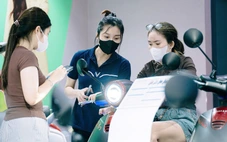 Giảm xe xăng, tăng xe điện: Hạ tầng phải đi trước
