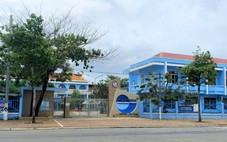 Cà Mau: 8 nguyên giám đốc, phó giám đốc sở ‘có liên quan’ nghe công bố kết luận tố cáo của giáo viên
