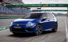 Giá cao nhất gần 1,9 tỉ đồng, 'Volkswagen Golf có thể gõ Honda Civic Type R'