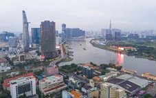 Từng bước lập trung tâm tài chính quốc tế