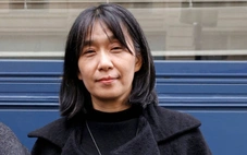 'Han Kang là người nhẹ nhàng, gần gũi nhưng khi cầm bút thì rất quyết liệt'