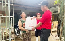 Đến vùng lũ Nghệ An cứu trợ bà con, liên hệ đầu mối nào?