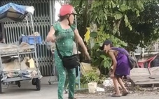 Không bán hết vé số, hai bé bị cô ruột dùng khúc cây 1m đánh đập tàn nhẫn