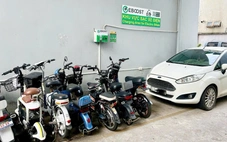 Chung cư Tân Phước cấm gửi xe điện, luật sư khẳng định trái luật, trái chủ trương
