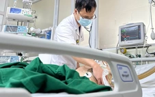 Nhiễm liên cầu lợn khi chế biến tóp mỡ bị đứt tay
