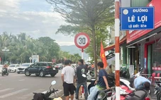 Cắm bảng 30km/h trên đường phố Quy Nhơn, Sở Xây dựng nói gì?