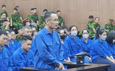 Giám đốc lãnh 12 năm 6 tháng tù vì đòi nợ kiểu khủng bố, cắt ghép ảnh đồi trụy