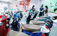 Nóng cuộc đua giành 'miếng bánh' xe điện