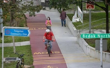 Singapore nâng ý thức người tham gia giao thông trên vỉa hè