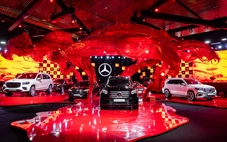 Một vòng triển lãm Mercedes-Benz: Choáng ngợp bộ sưu tập xe gần 100 tỉ đồng