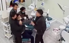 Xông vào phòng khám nha khoa đánh người gây thương tích, nhóm thanh niên bị khởi tố