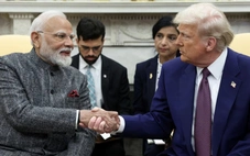 Ông Trump áp thuế 25% với Ấn Độ, phạt thêm vì mua vũ khí Nga