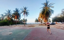 Thu hồi đất, phá dỡ được thêm gần 90m rào chắn bãi biển Nha Trang