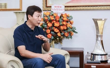 HLV Kim Sang Sik bắt đầu trả lời phỏng vấn Tuổi Trẻ Online