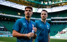 Chelsea và Liverpool được khen 'giàu tình người'