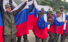 Nga, Ukraine trao trả tù binh, Kiev thả 2 công dân vùng Kursk