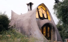 Bạn muốn sống như một người Hobbit, hãy xem căn nhà trị giá 775.000 USD này