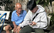 Cụ ông 77 tuổi ở Tây Ninh đi lạc hơn 70km, công an xã tìm được người thân đến đón lúc nửa đêm