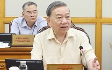 Tổng Bí thư: Sửa đổi, bổ sung quy định chế độ tiền lương, phụ cấp với cán bộ, công chức
